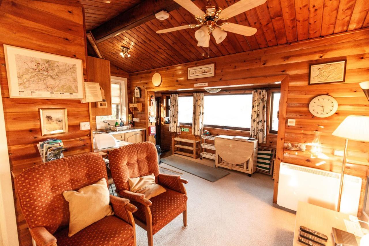 Rustic Log Cabin In Snowdonia By Seren Short Stays Trawsfynydd Bagian luar foto